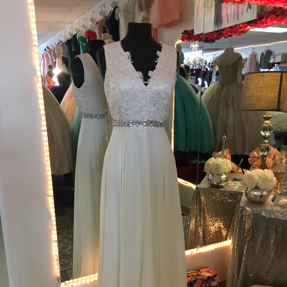 Wedding dress